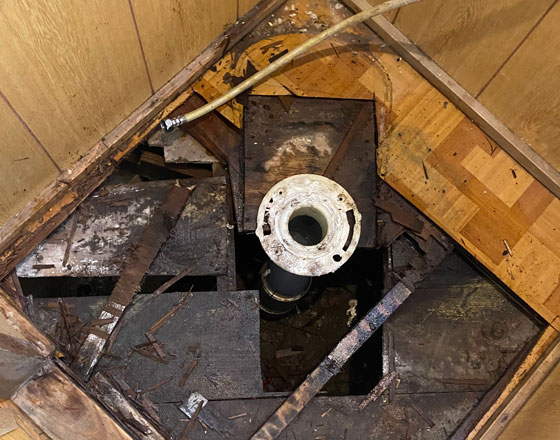 便器を外した床
